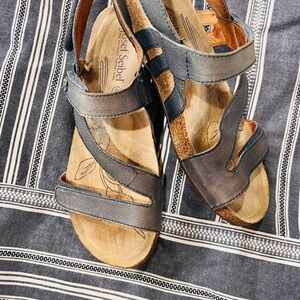 Josef Seibel Tonga 25 women's sandals size 10-10.5